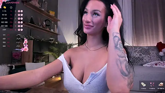 Snapshot of JessicaVerse chatting on December 14, 5:40 pm JessicaVerse online show from December 14, 5:40 pm