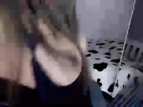 CallMeLerren online show from November 12, 4:18 pm