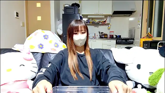 Snapshot of ODORI8300 chatting on May 9, 1:38 pm ODORI8300 online show from May 9, 1:38 pm