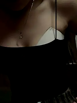 hi-hi-zz online show from October 11, 1:38 am