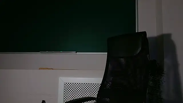 ClaireMathis online show from March 28, 2:49 pm