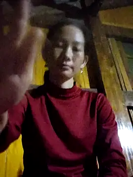 Snapshot of gio-thu chatting on October 9, 5:00 pm gio-thu online show from October 9, 5:00 pm