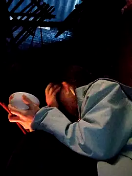 gio-thu online show from November 23, 1:27 am