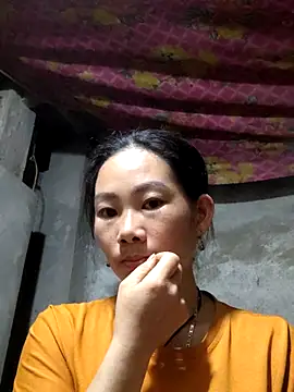 gio-thu online show from March 28, 1:11 pm