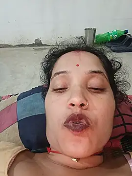 Snapshot of Cuty_tanya chatting on June 8, 4:51 pm Cuty tanya online show from June 8, 4:51 pm