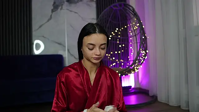 RachelRavee online show from November 25, 5:07 am