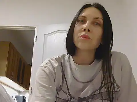 Olivarra online show from February 7, 7:50 pm