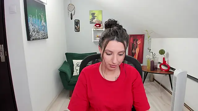 Snapshot of BettyJamess chatting on October 15, 5:35 pm BettyJamess online show from October 15, 5:35 pm