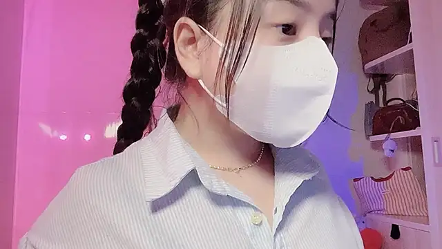 Snapshot of BeChinh_Lee chatting on February 23, 6:27 pm BeChinh Lee online show from February 23, 6:27 pm