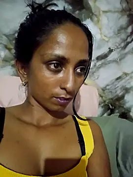 Snapshot of dreamerrrrr1 chatting on October 28, 11:07 pm dreamerrrrr1 online show from October 28, 11:07 pm