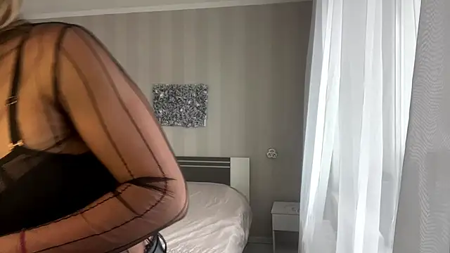 Snapshot of JadeExxa chatting on November 4, 8:46 am JadeExxa online show from November 4, 8:46 am