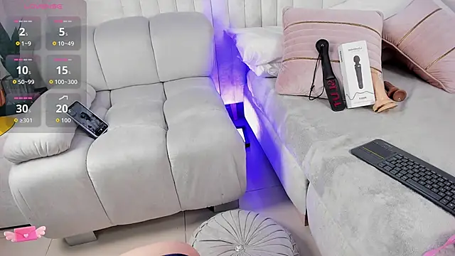  nicole moon online show from December 1, 3:44 am