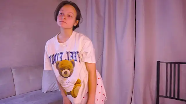 VeliaRogoff online show from October 26, 8:20 am