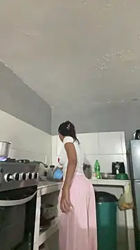 Snapshot of thepicis chatting on March 6, 1:46 am thepicis online show from March 6, 1:46 am