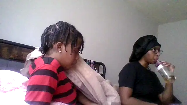 dezzidavill online show from February 17, 2:35 pm