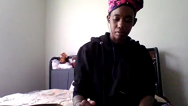 Snapshot of dezzidavill chatting on April 20, 12:52 pm dezzidavill online show from April 20, 12:52 pm