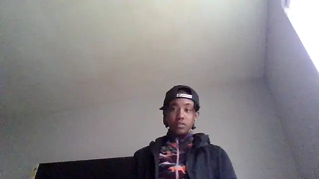 Snapshot of dezzidavill chatting on April 22, 12:50 pm dezzidavill online show from April 22, 12:50 pm