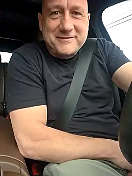 akstr8 online show from March 26, 5:29 pm