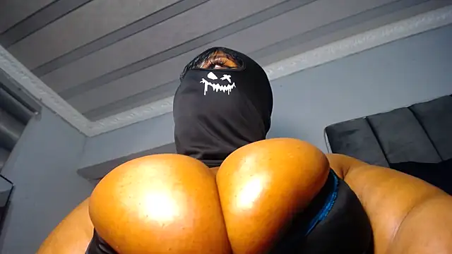 Snapshot of Xpanther_22 chatting on December 14, 2:22 pm Xpanther 22 online show from December 14, 2:22 pm