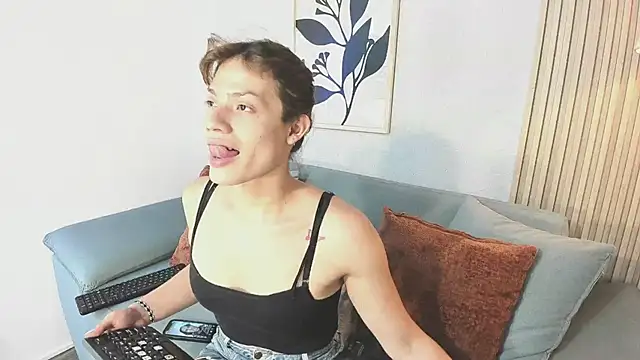 KassMonroe online show from March 14, 8:25 pm