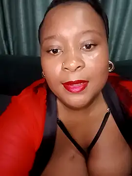 Snapshot of Luxsexytiger chatting on November 1, 8:44 pm Luxsexytiger online show from November 1, 8:44 pm