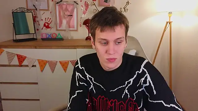 hun1er steele online show from October 26, 4:13 pm