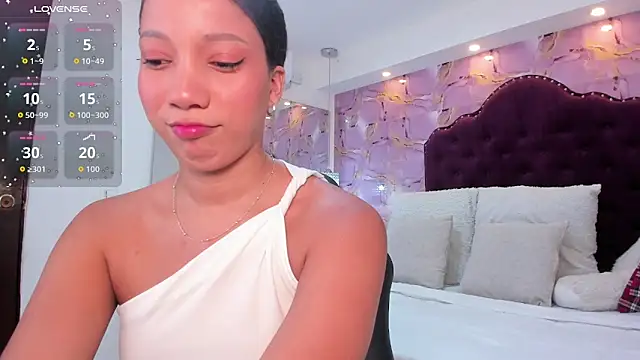 cloe 555 online show from February 4, 10:15 pm