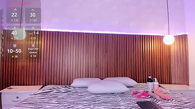 Foxy Kylie online show from February 13, 8:27 pm