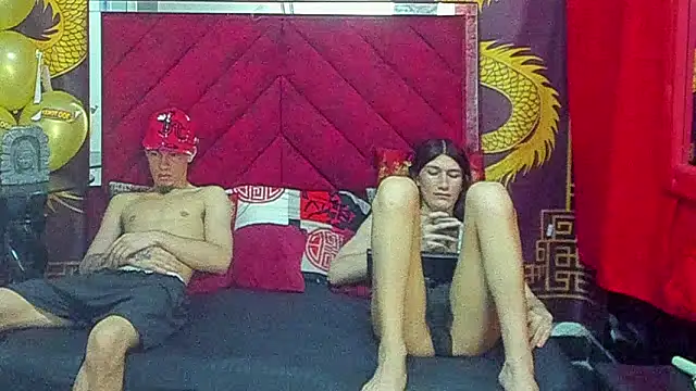 Pride couple online show from January 17, 11:19 pm