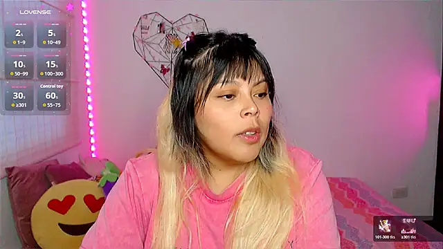 EllieMoonX online show from May 8, 10:59 pm