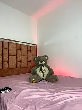 Lucy 699 online show from November 21, 6:45 am