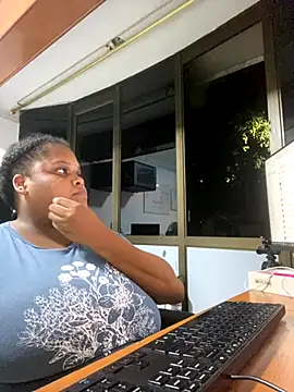 gabrielabrunette69 online show from October 30, 6:15 am