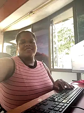 gabrielabrunette69 online show from December 13, 9:42 pm