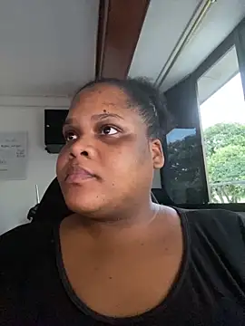 gabrielabrunette69 online show from December 15, 10:47 pm