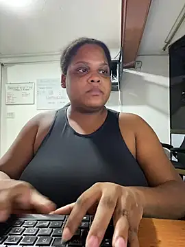 gabrielabrunette69 online show from January 12, 12:38 am