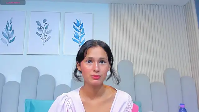 luly dreams online show from June 5, 11:27 am