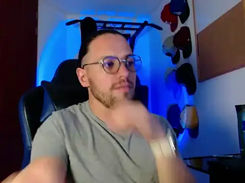 kurt xx online show from November 18, 1:33 am