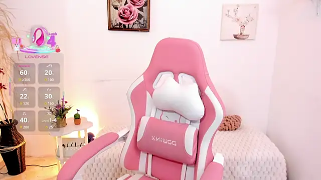 EmmaMyers1 online show from June 27, 10:37 pm