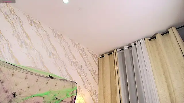 Snapshot of shanell-hott chatting on November 1, 4:14 am shanell-hott online show from November 1, 4:14 am