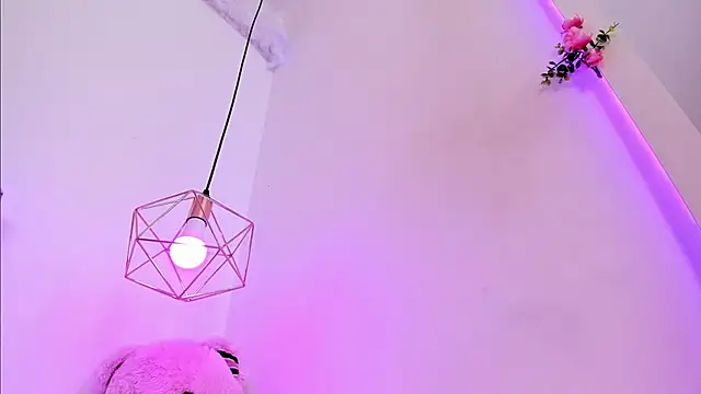 Nara Pink online show from November 4, 8:19 pm