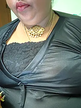 Snapshot of sweetrevathi chatting on October 15, 5:02 pm sweetrevathi online show from October 15, 5:02 pm