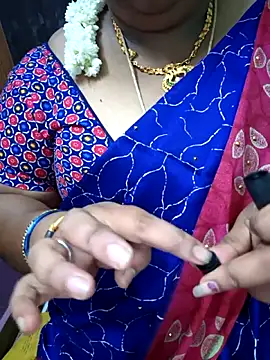 Snapshot of sweetrevathi chatting on October 17, 4:42 pm sweetrevathi online show from October 17, 4:42 pm