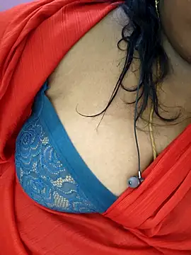 Snapshot of sweetrevathi chatting on October 20, 7:20 am sweetrevathi online show from October 20, 7:20 am