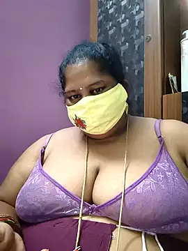 Snapshot of sweetrevathi chatting on October 26, 10:10 am sweetrevathi online show from October 26, 10:10 am