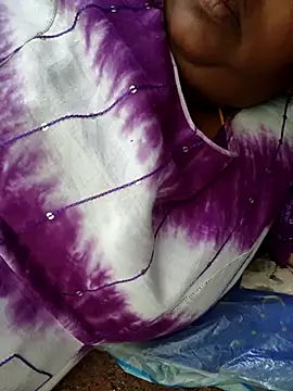 Snapshot of sweetrevathi chatting on November 22, 9:19 am sweetrevathi online show from November 22, 9:19 am