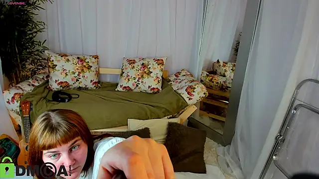 Rene Shine online show from October 18, 9:21 am