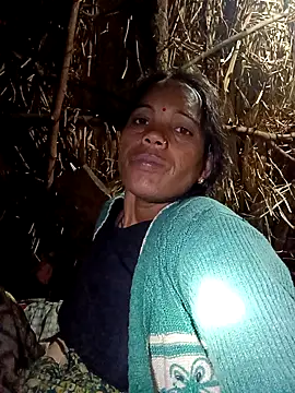 Cutsedi3 online show from February 5, 9:52 pm