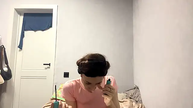 WildPeachh online show from October 28, 6:21 pm