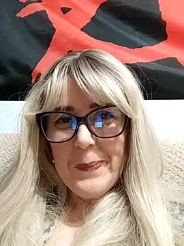 Amelialove42 online show from January 10, 6:42 pm