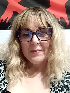 Amelialove42 online show from March 11, 12:55 pm